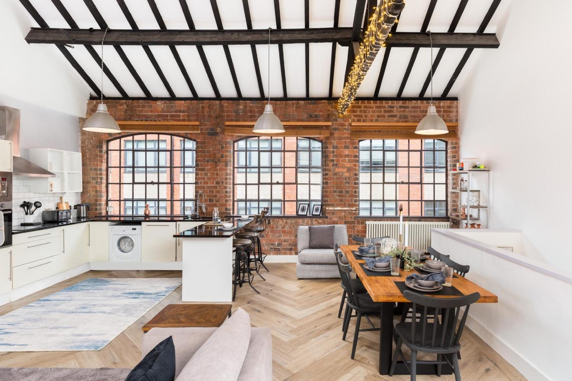 High End Luxury Townhouse In Jq, 4 Bedrooms, Flat Screen Tv In All Rooms, Free Parking, Near Birmingham City Centre Deposit Required 외부 사진