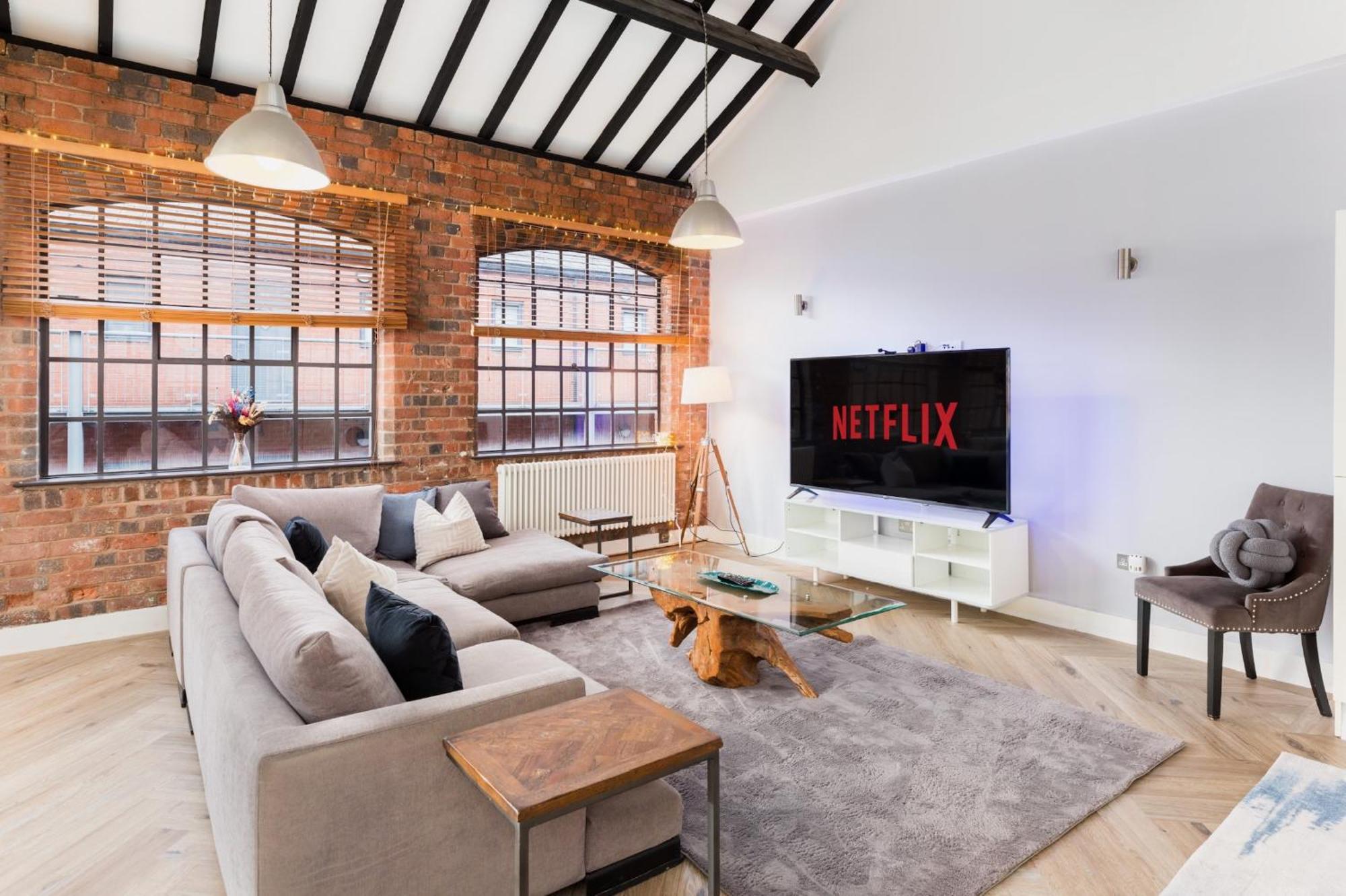 High End Luxury Townhouse In Jq, 4 Bedrooms, Flat Screen Tv In All Rooms, Free Parking, Near Birmingham City Centre Deposit Required 외부 사진