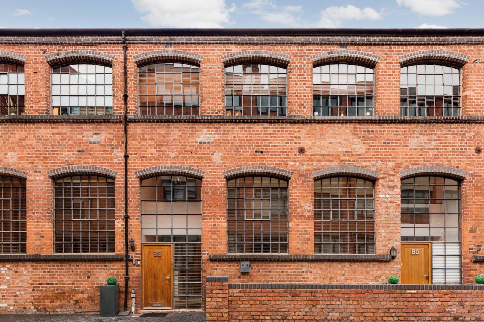 High End Luxury Townhouse In Jq, 4 Bedrooms, Flat Screen Tv In All Rooms, Free Parking, Near Birmingham City Centre Deposit Required 외부 사진